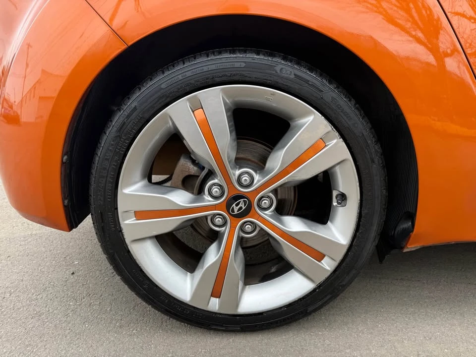 2013 Hyundai Veloster - Image 9 of 20