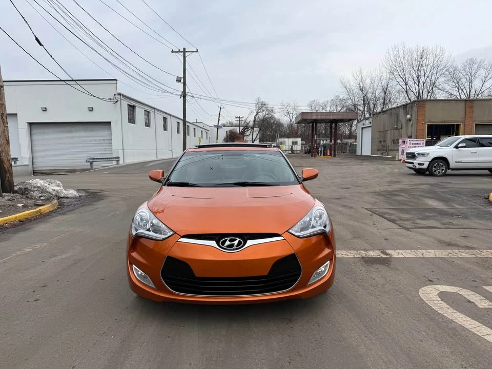 2013 Hyundai Veloster - Image 2 of 20