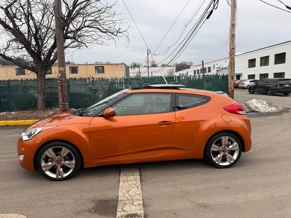 2013 Hyundai Veloster - Image 4 of 20