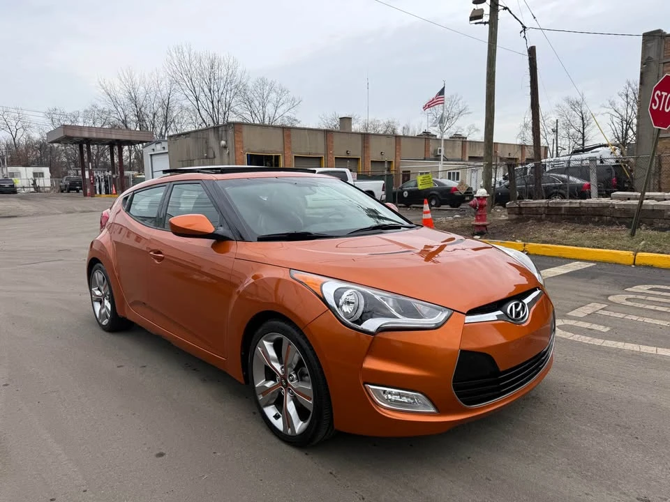 2013 Hyundai Veloster - Image 3 of 20