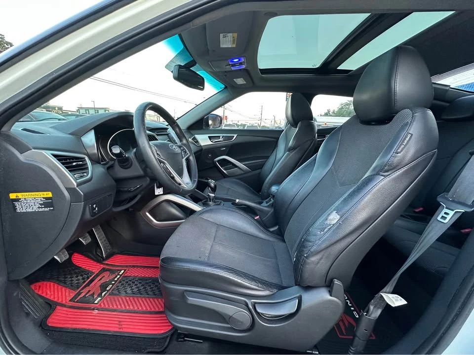 2013 Hyundai Veloster - Image 8 of 15
