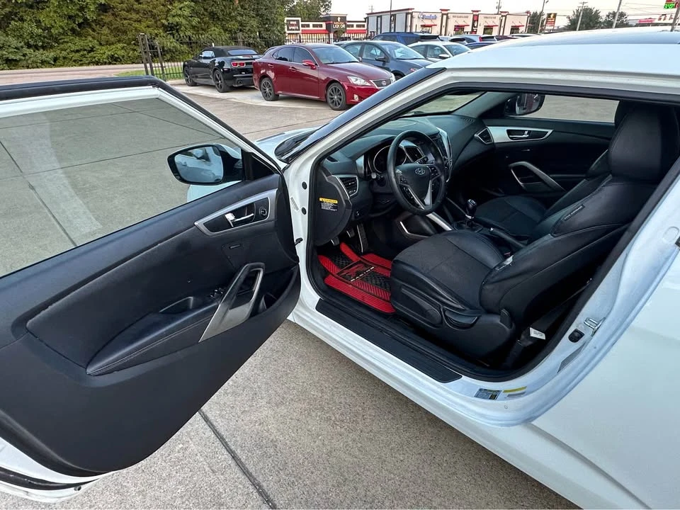 2013 Hyundai Veloster - Image 7 of 15