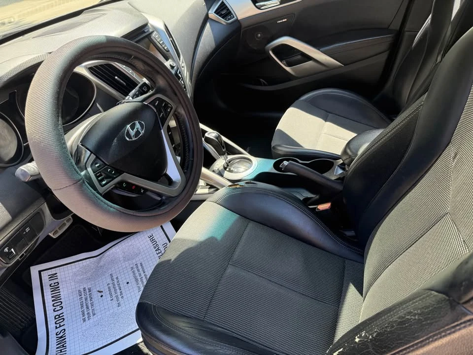 2013 Hyundai Veloster - Image 10 of 20