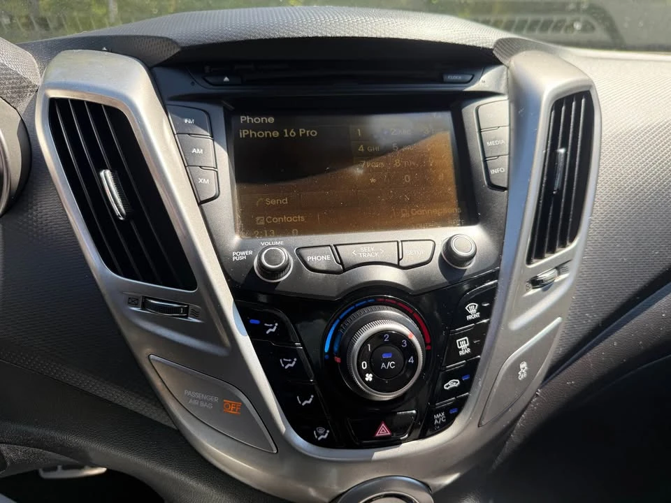 2013 Hyundai Veloster - Image 20 of 20