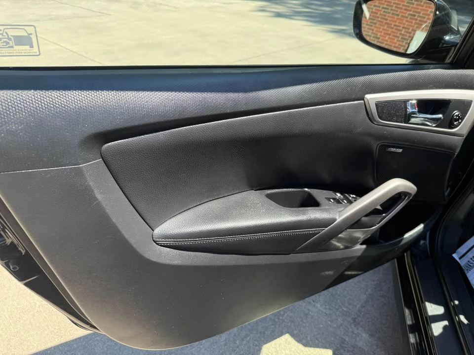 2013 Hyundai Veloster - Image 11 of 20