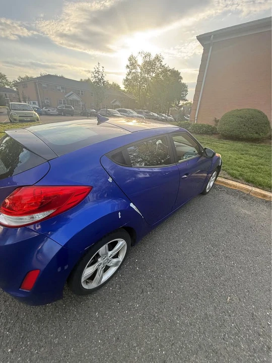 2013 Hyundai Veloster - Image 4 of 13
