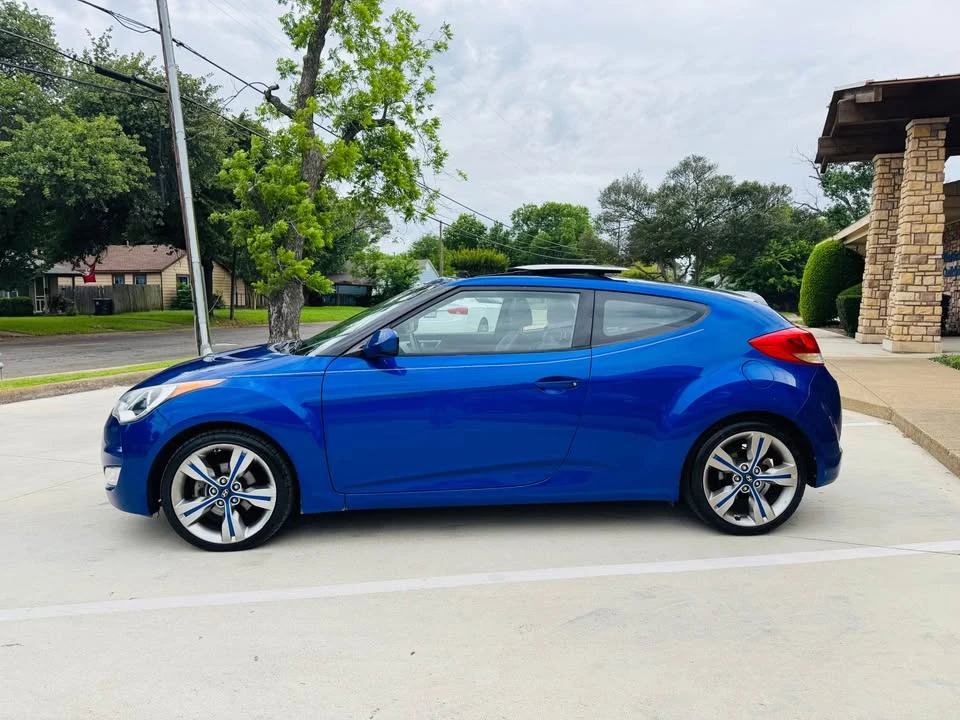 2013 Hyundai Veloster - Image 3 of 16