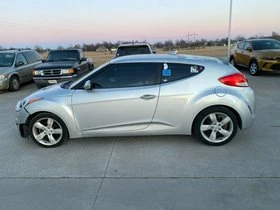 2013 Hyundai Veloster - Image 5 of 15