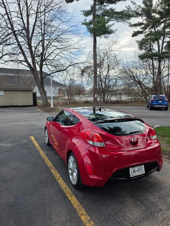 2013 Hyundai Veloster - Image 5 of 17
