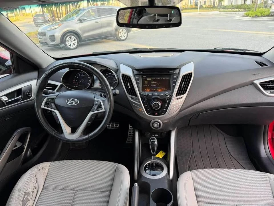 2013 Hyundai Veloster - Image 11 of 15
