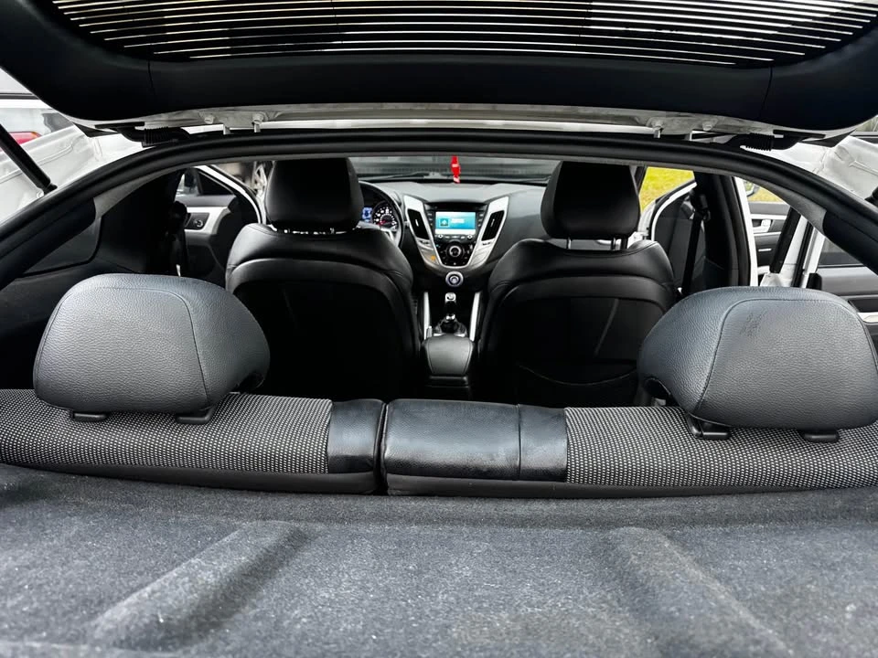 2013 Hyundai Veloster - Image 14 of 19
