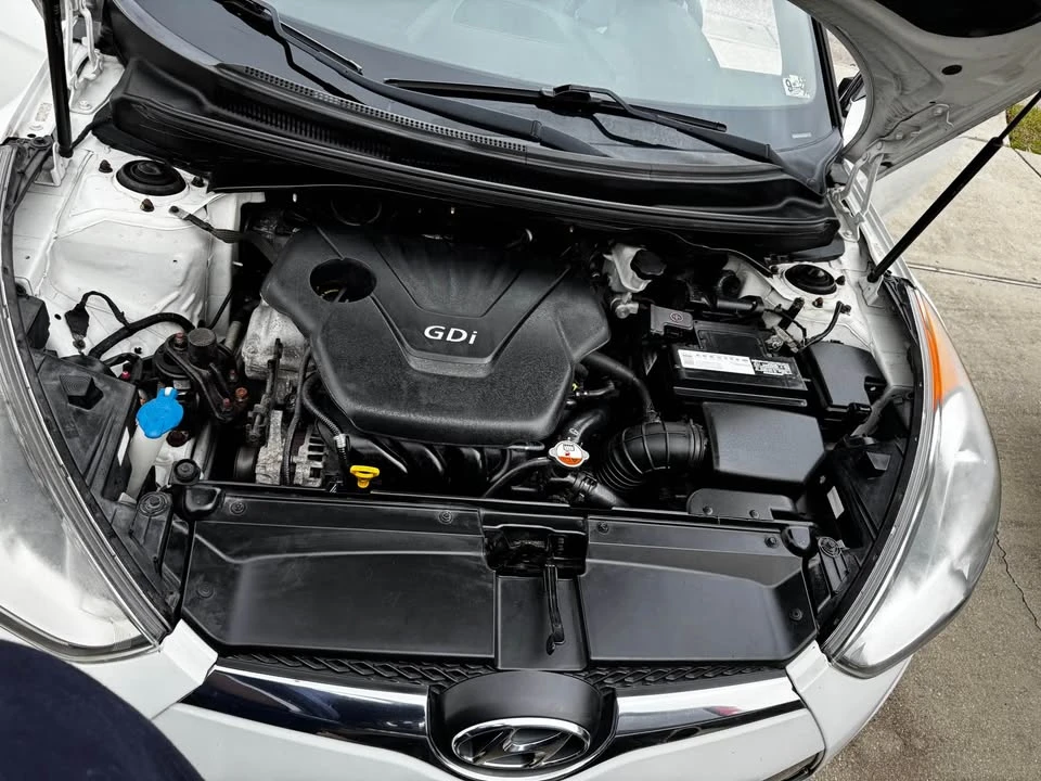 2013 Hyundai Veloster - Image 16 of 19