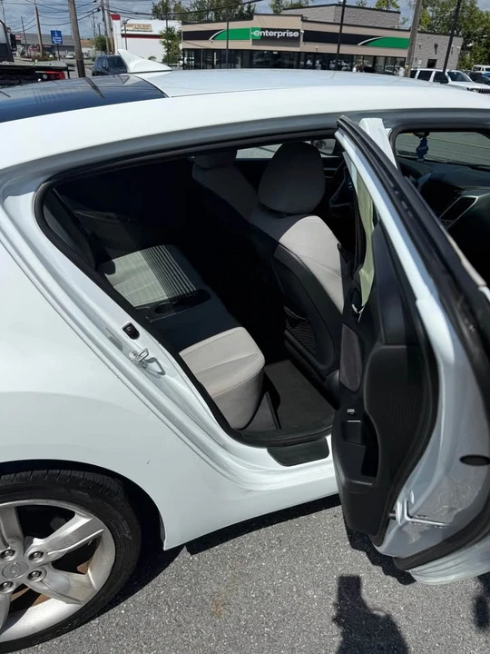 2013 Hyundai Veloster - Image 5 of 9
