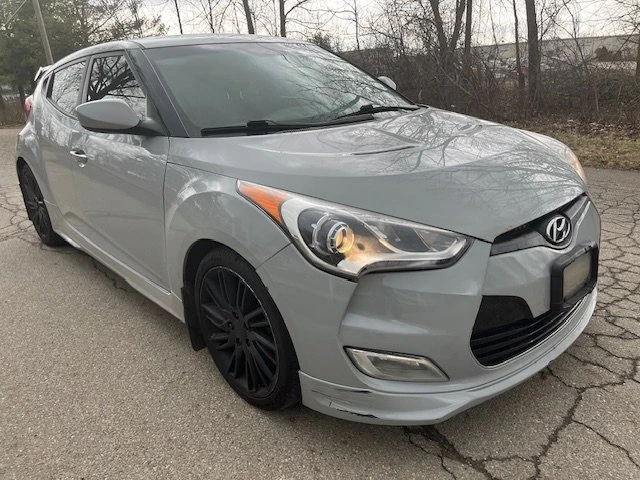 2013 Hyundai Veloster - Image 2 of 11