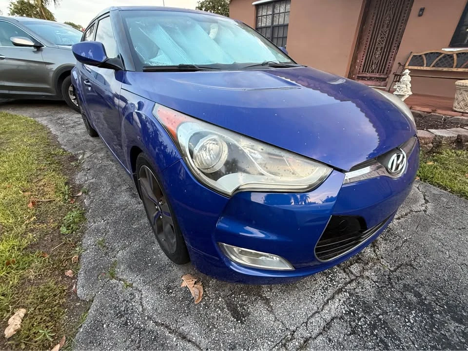 2013 Hyundai Veloster - Image 4 of 14