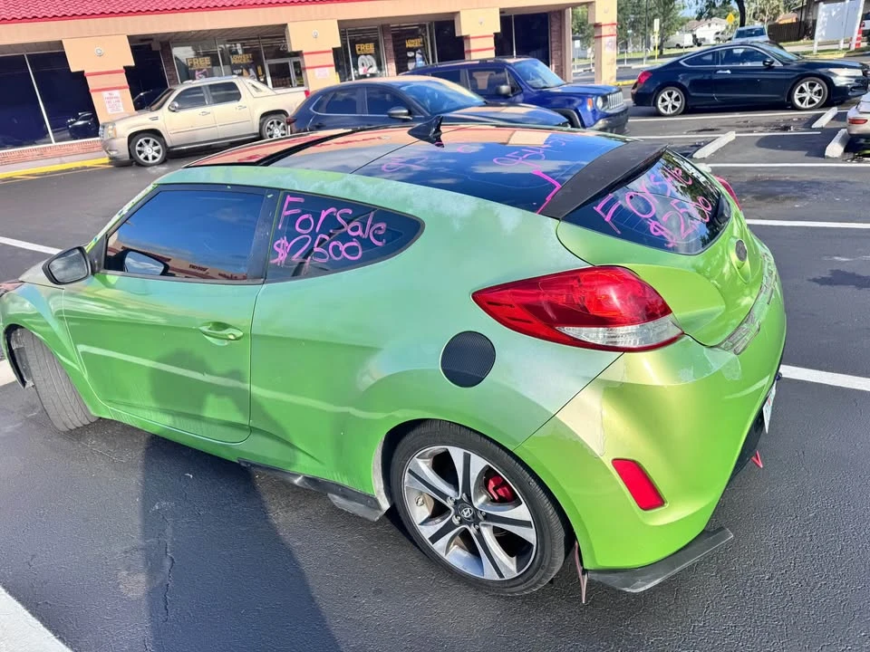 2013 Hyundai Veloster - Image 4 of 5