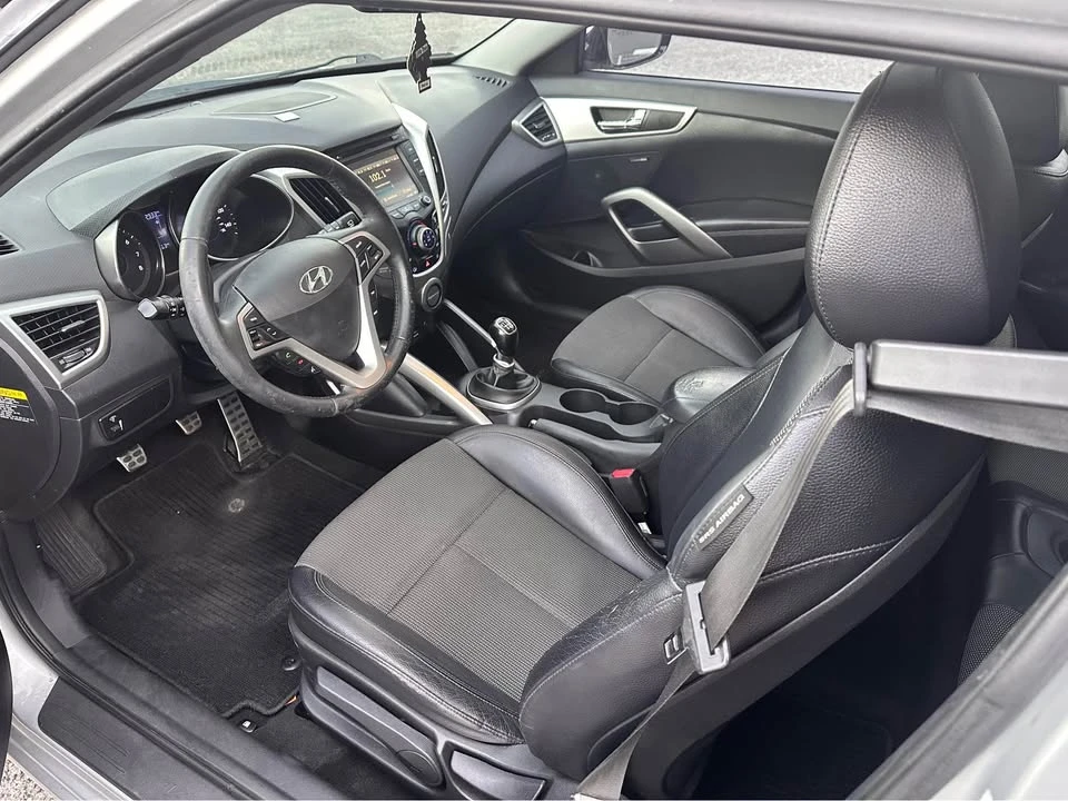 2013 Hyundai Veloster - Image 13 of 14