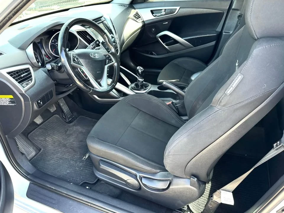 2013 Hyundai Veloster - Image 14 of 19