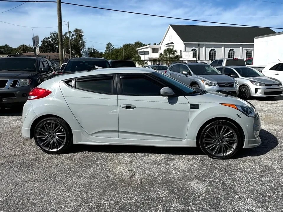 2013 Hyundai Veloster - Image 8 of 19