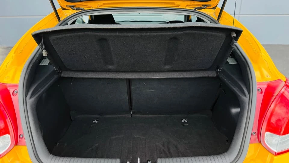 2013 Hyundai Veloster - Image 19 of 19