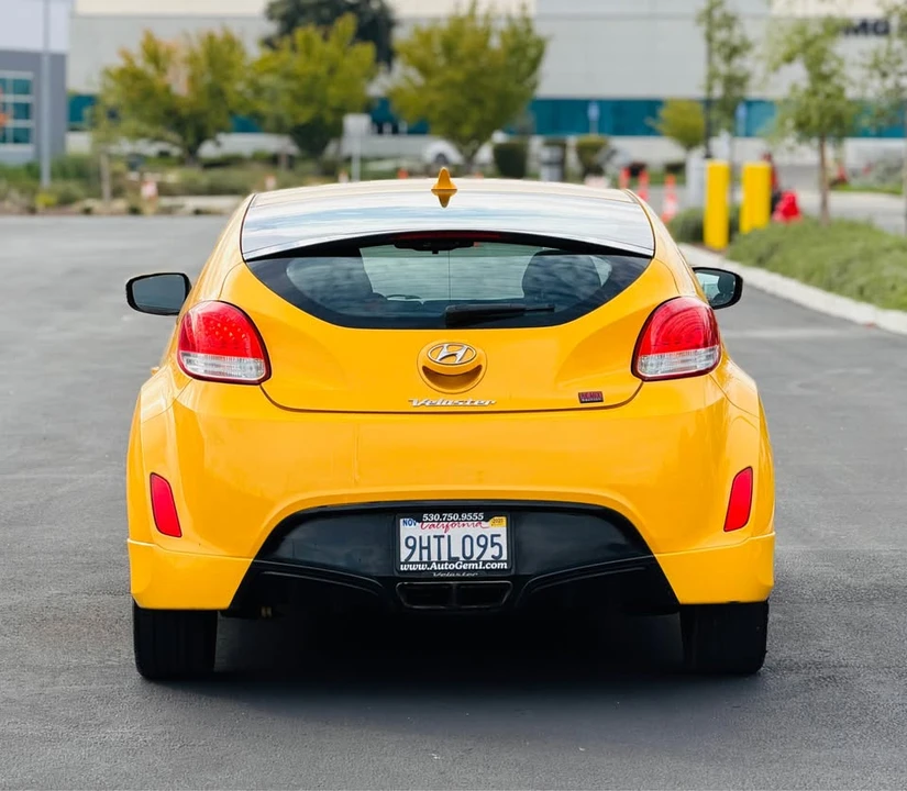 2013 Hyundai Veloster - Image 7 of 19