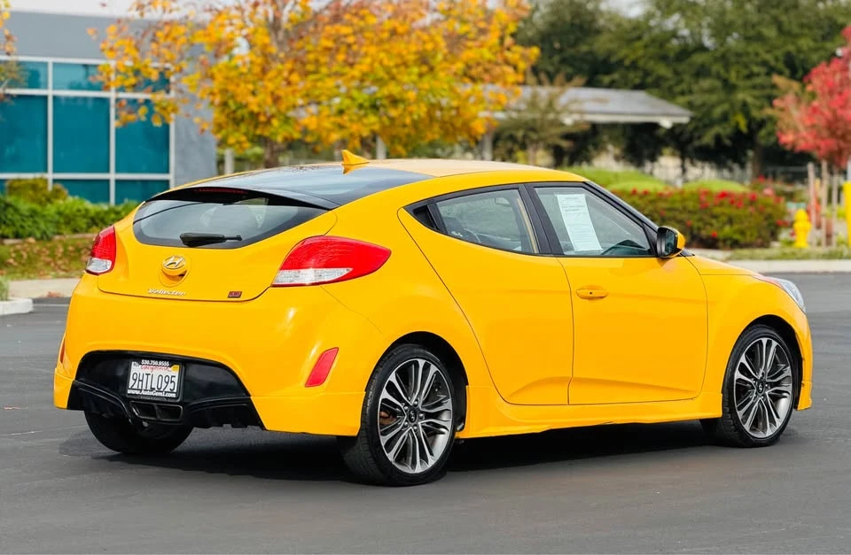 2013 Hyundai Veloster - Image 11 of 19
