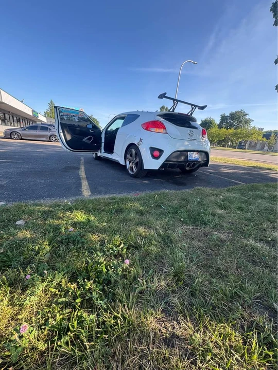 2013 Hyundai Veloster - Image 5 of 14