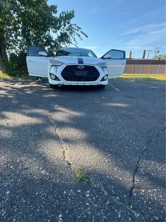 2013 Hyundai Veloster - Image 14 of 14