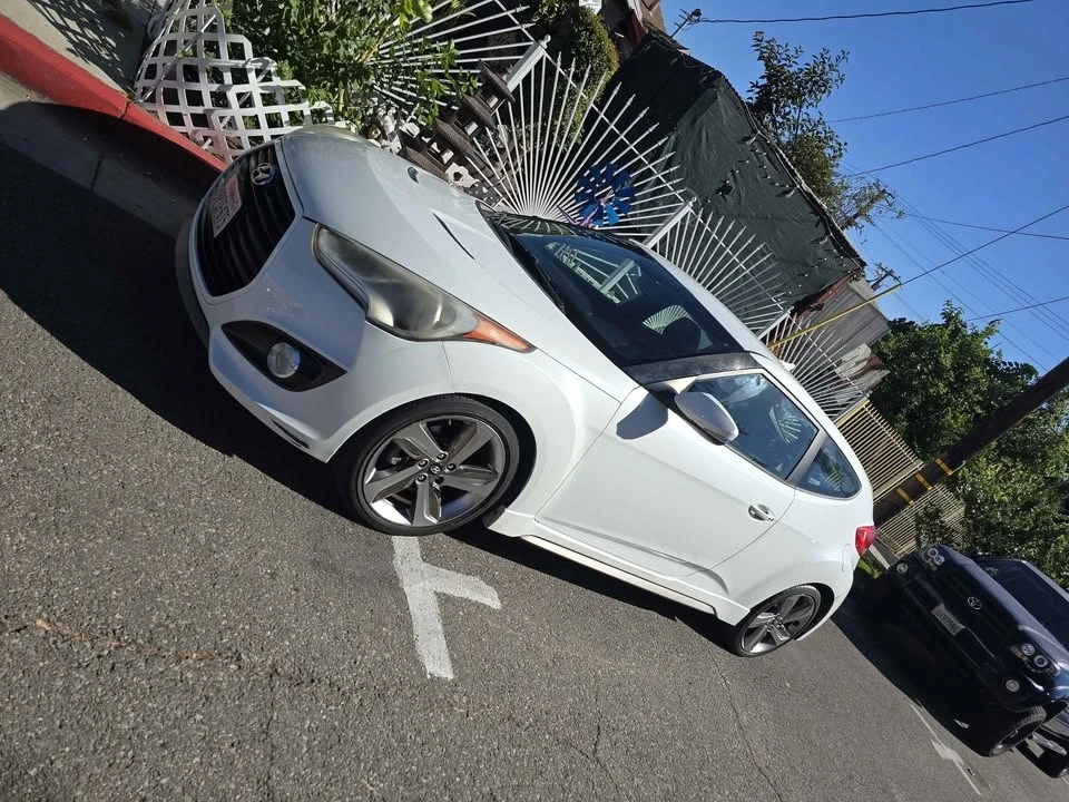 2013 Hyundai Veloster - Image 3 of 7