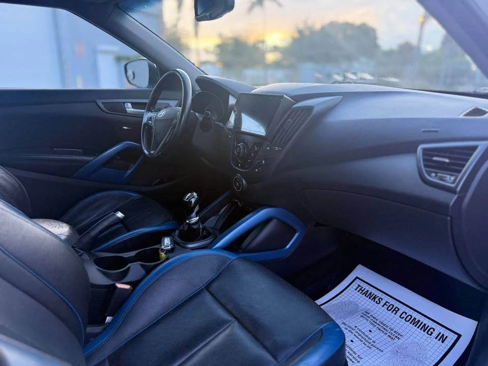 2013 Hyundai Veloster - Image 2 of 6