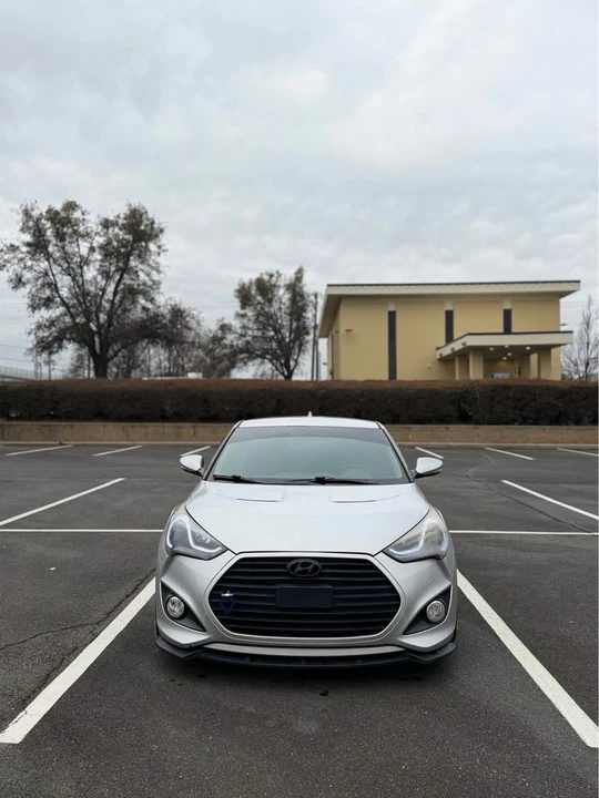 2013 Hyundai Veloster - Image 2 of 9