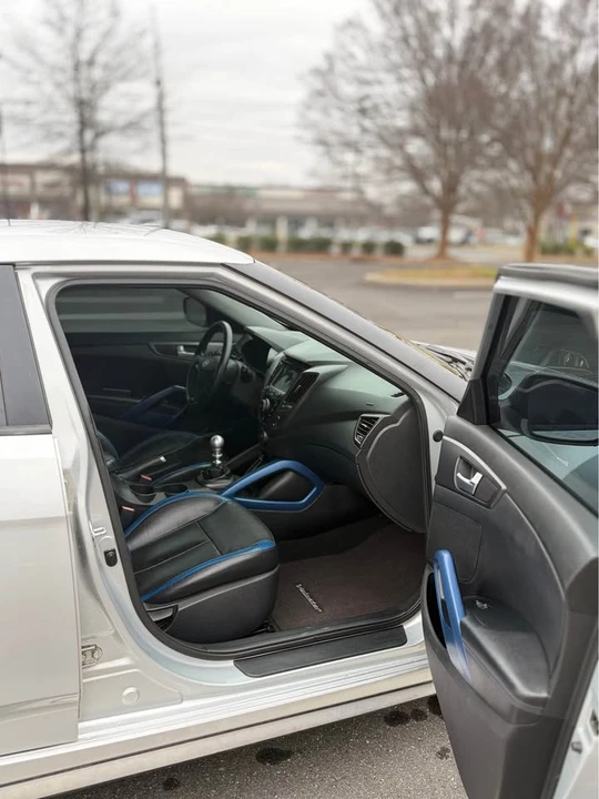2013 Hyundai Veloster - Image 8 of 9