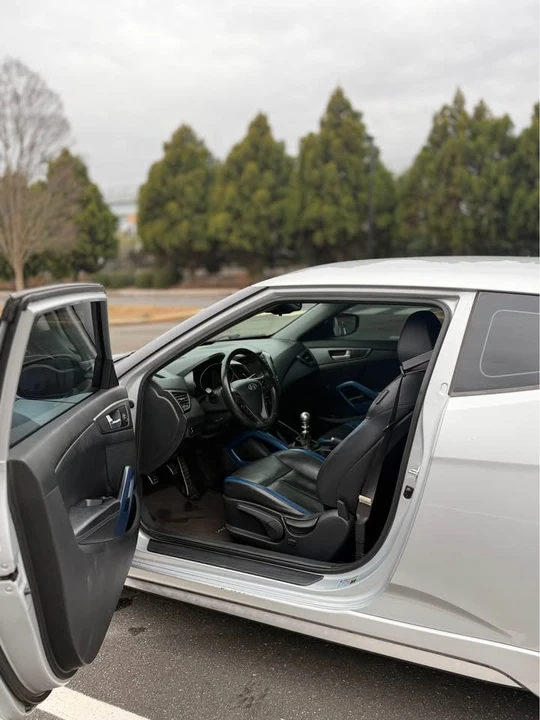 2013 Hyundai Veloster - Image 6 of 9