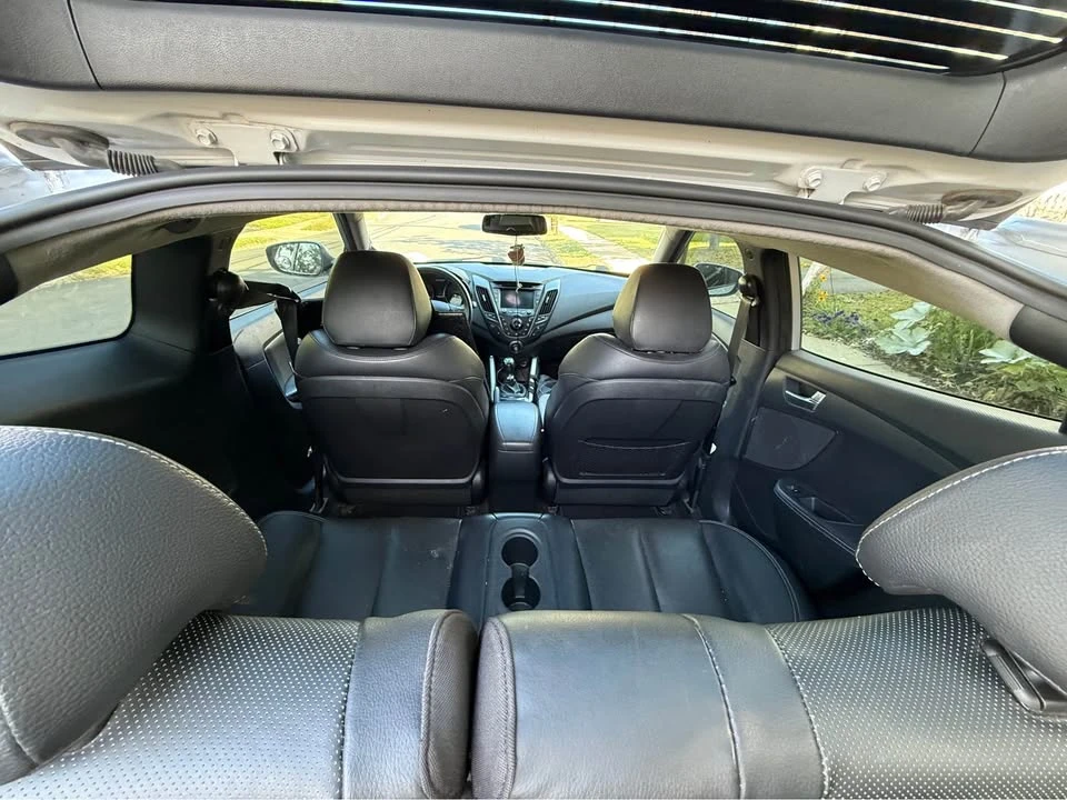 2013 Hyundai Veloster - Image 5 of 8