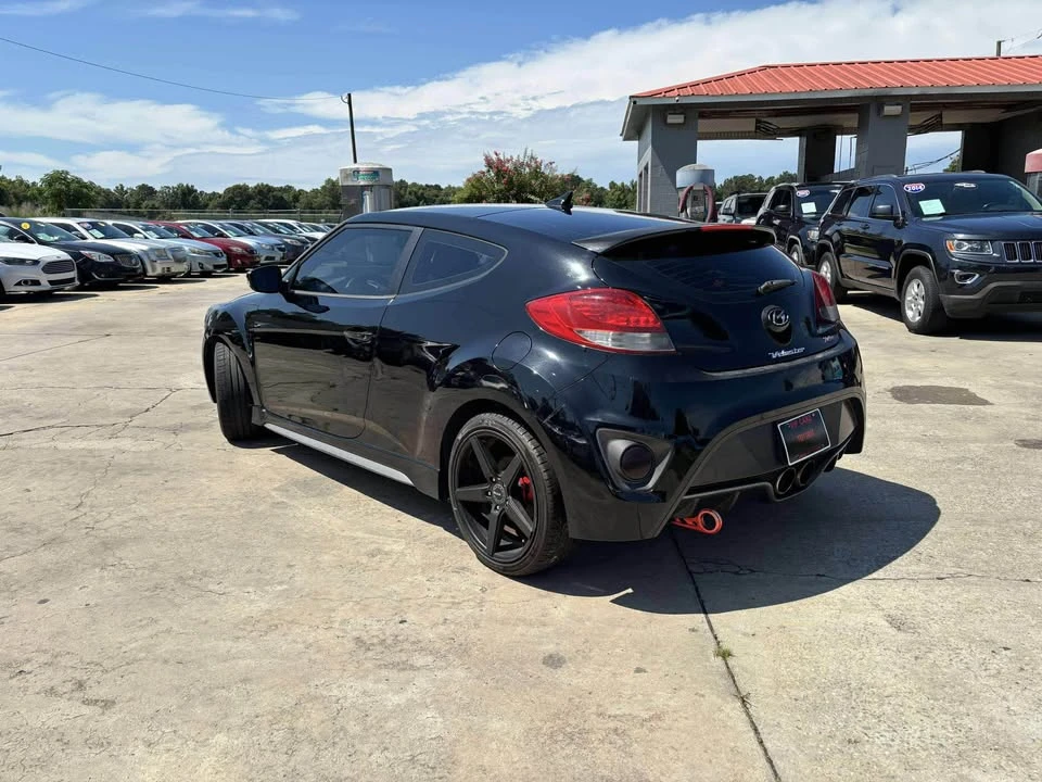 2013 Hyundai Veloster - Image 2 of 14