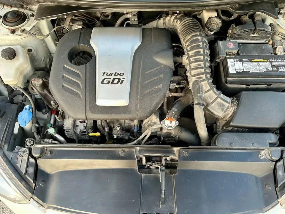 2013 Hyundai Veloster - Image 19 of 20