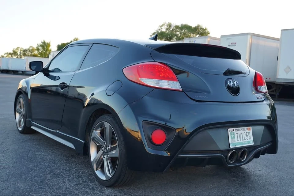 2013 Hyundai Veloster - Image 2 of 12