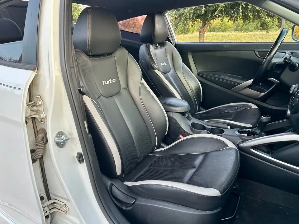 2013 Hyundai Veloster - Image 12 of 20