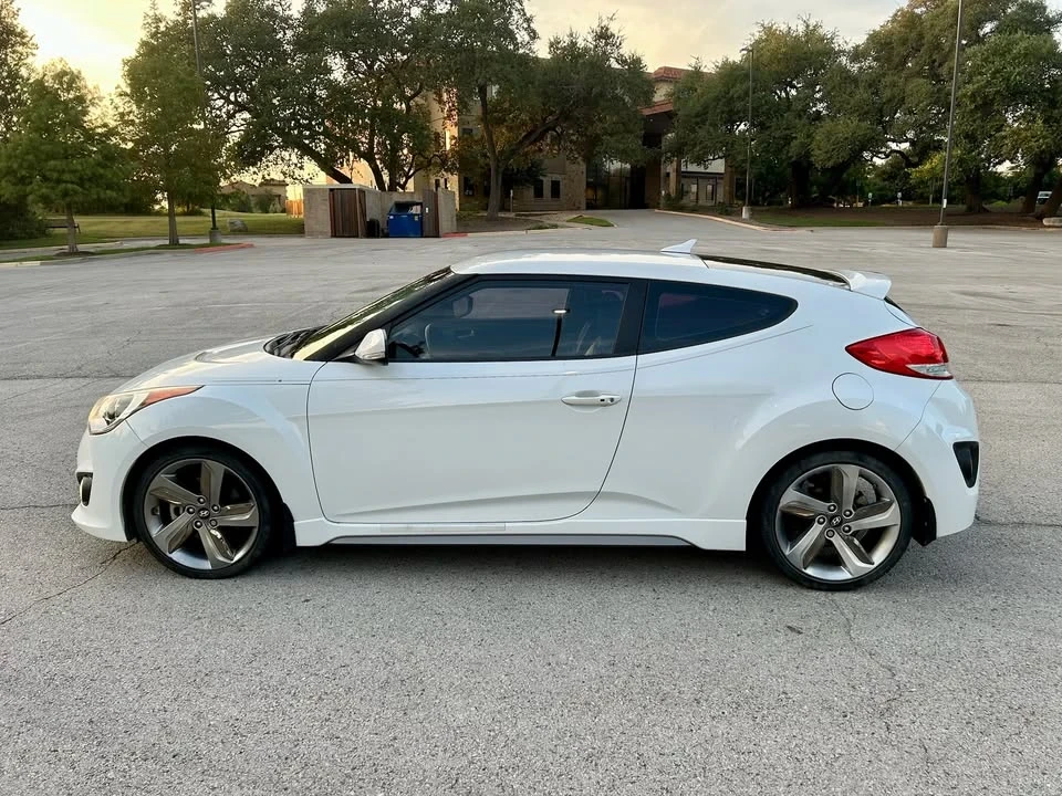 2013 Hyundai Veloster - Image 8 of 20