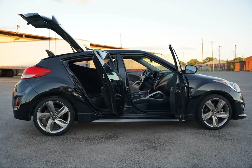 2013 Hyundai Veloster - Image 9 of 12