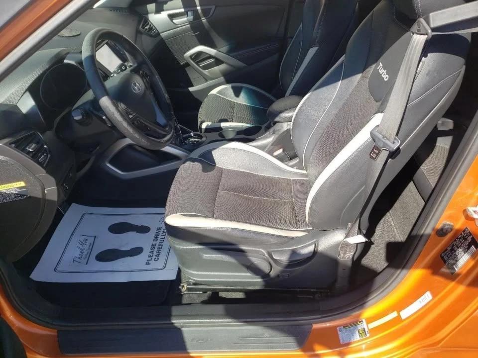 2013 Hyundai Veloster - Image 8 of 20