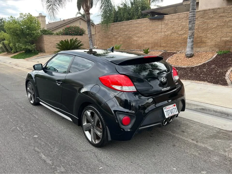 2013 Hyundai Veloster - Image 4 of 10