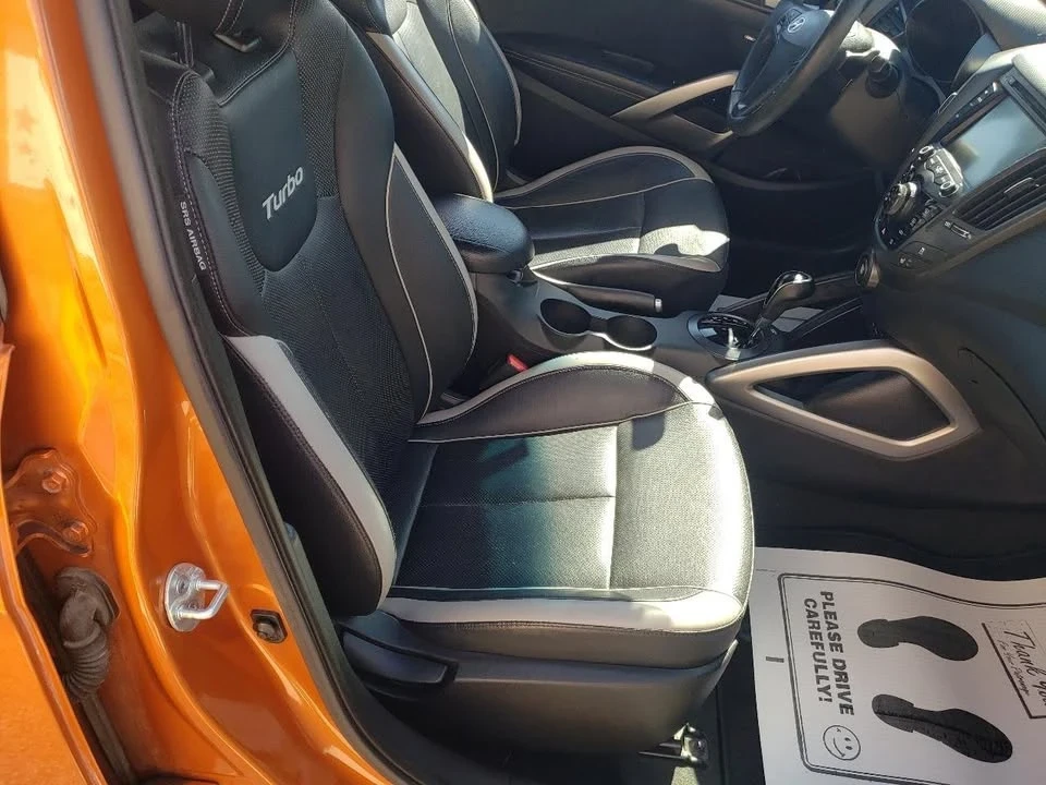 2013 Hyundai Veloster - Image 13 of 20