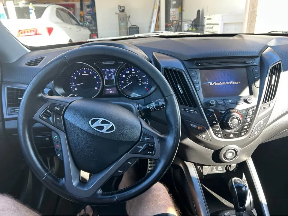 2013 Hyundai Veloster - Image 6 of 6