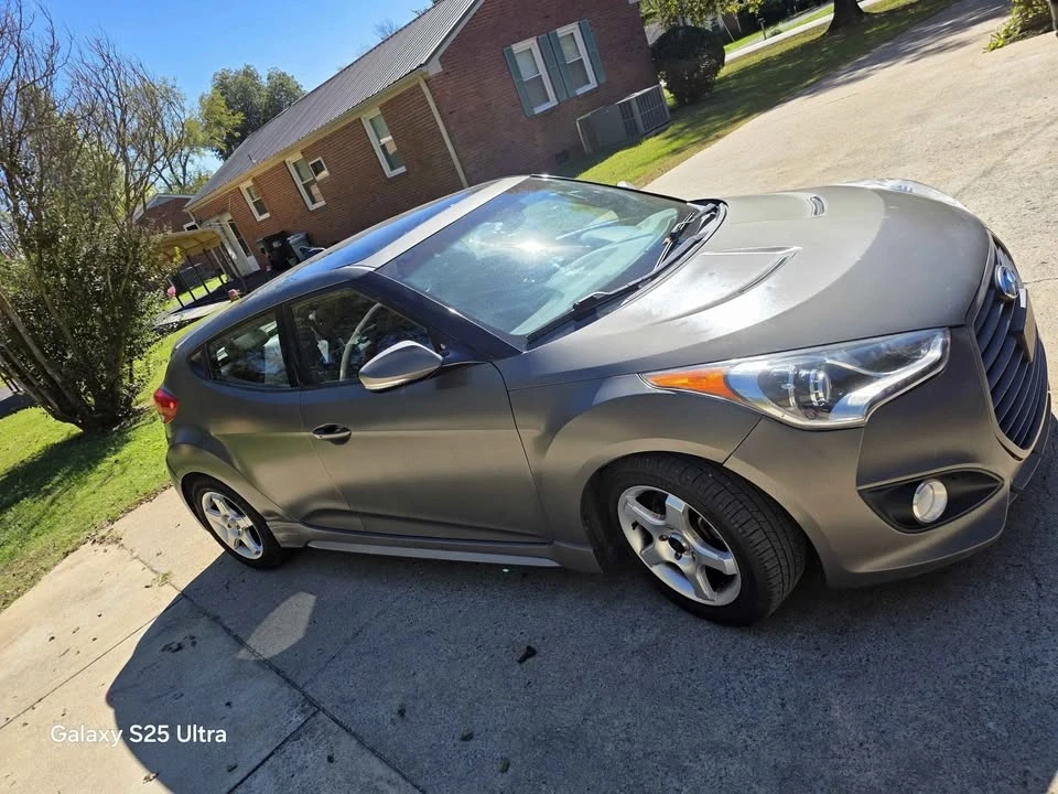 2013 Hyundai Veloster - Image 8 of 13