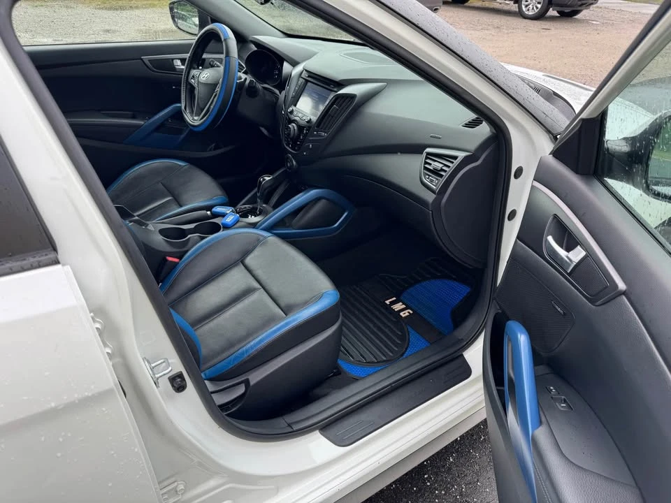 2013 Hyundai Veloster - Image 9 of 14