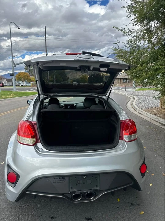 2013 Hyundai Veloster - Image 9 of 15