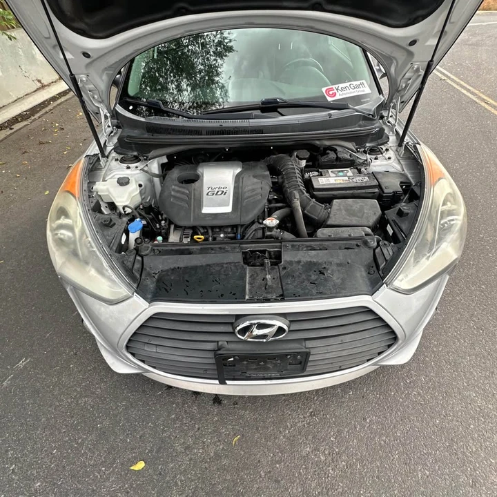 2013 Hyundai Veloster - Image 14 of 15