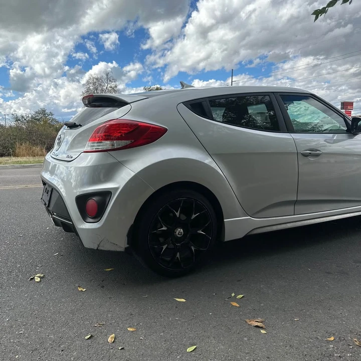 2013 Hyundai Veloster - Image 6 of 15