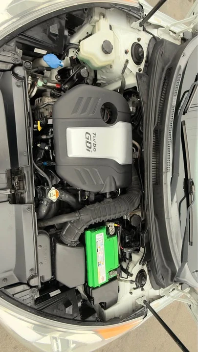 2013 Hyundai Veloster - Image 7 of 8